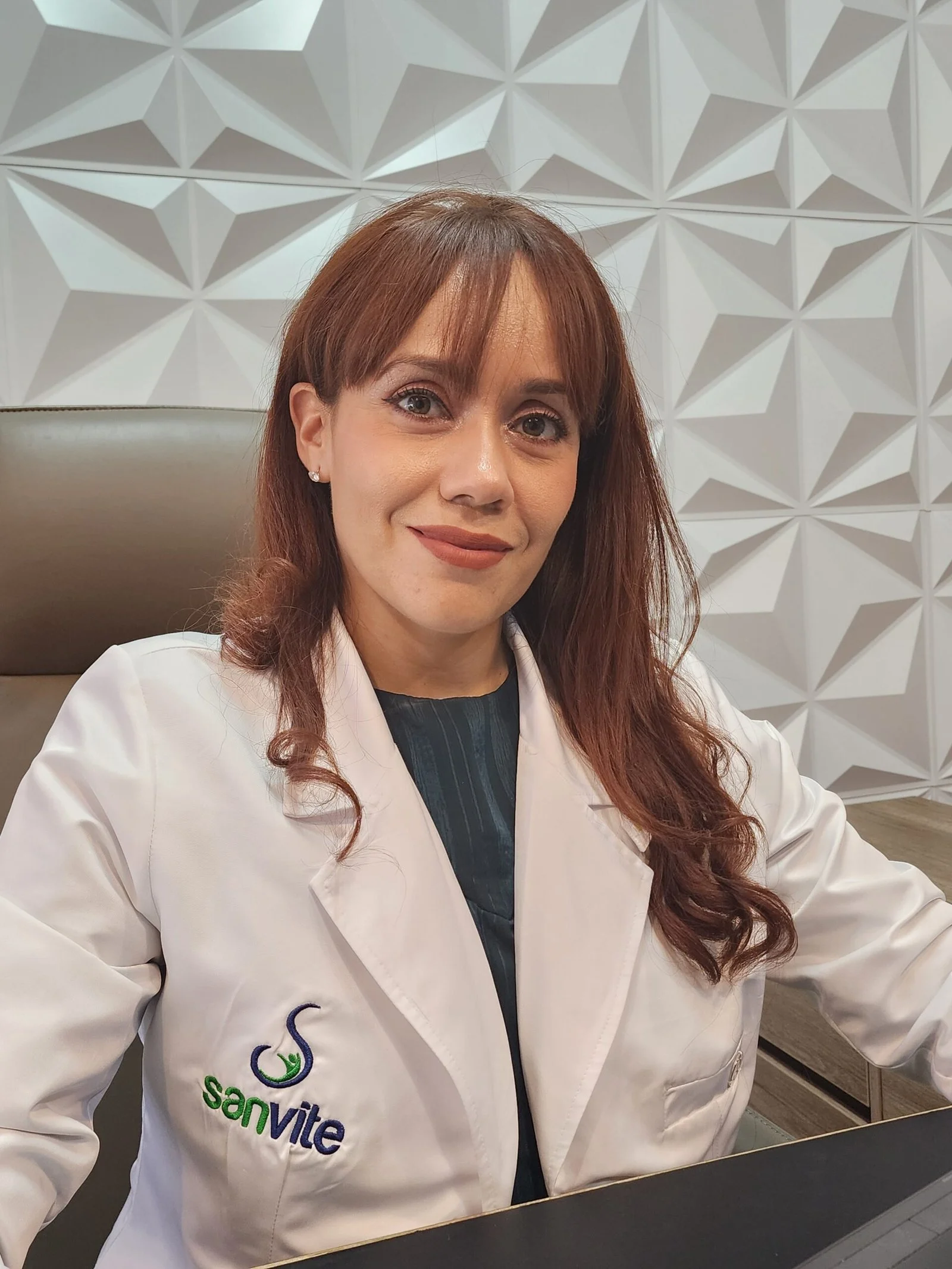 Dra. nutricionista de la clínica Sanvite, especialista en salud y bienestar.
